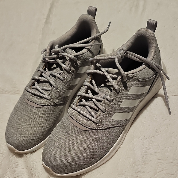 Adidas Womens Light Gray QT Racer Sport Sneakers - Picture 1 of 12